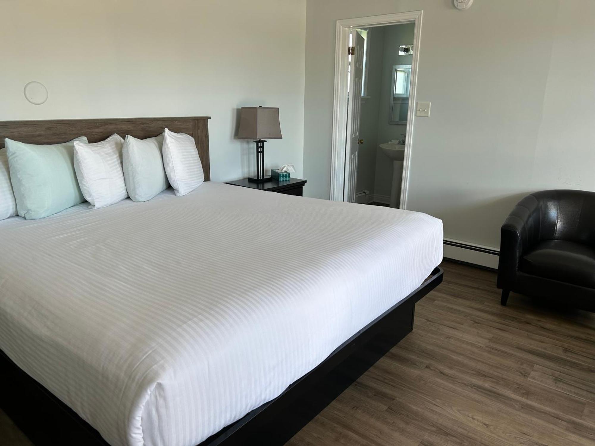 Middleton Motel & Suites Εξωτερικό φωτογραφία