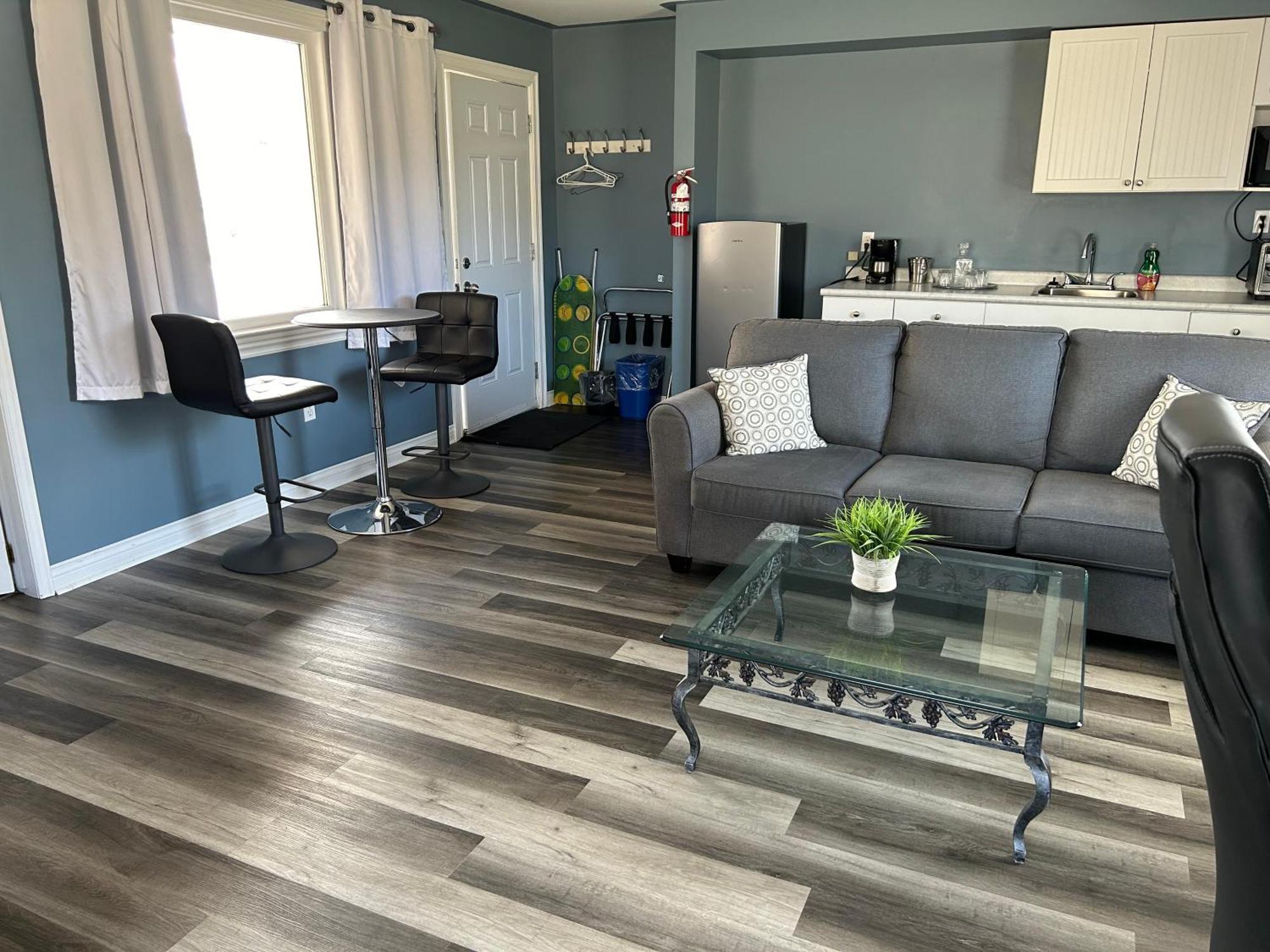 Middleton Motel & Suites Εξωτερικό φωτογραφία