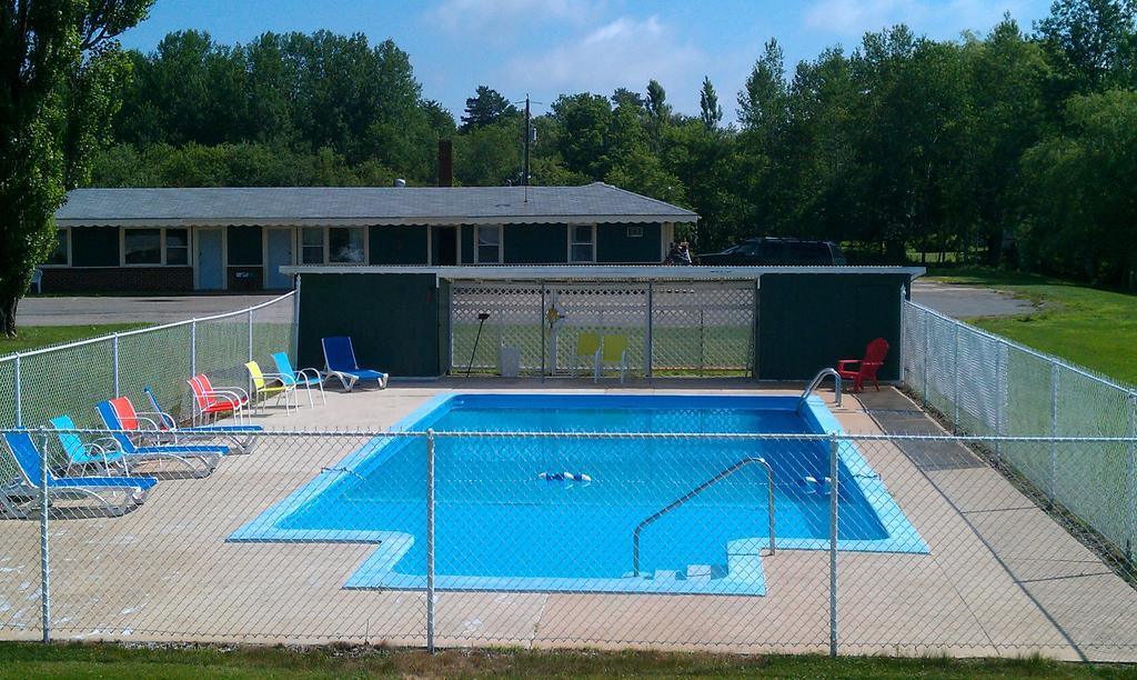 Middleton Motel & Suites Εξωτερικό φωτογραφία
